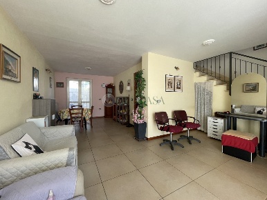 Foto Appartamento in Via Borghetto 51, Fosdinovo di 75 m² con 4 locali