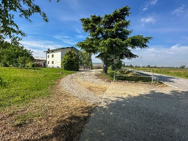 Foto Villa singola in Via G. Marconi 10, Pavia di Udine di 746 m²