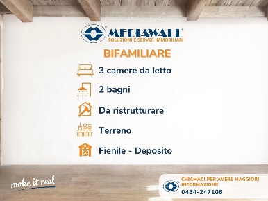 Foto Villa bifamiliare a Caneva di 150 m² con 10 locali in vendita