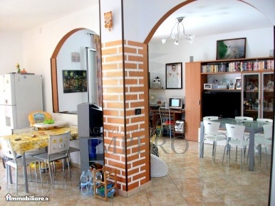 Foto Appartamento in Via Verdi, Camporosso di 75 m² con 3 locali in vendita