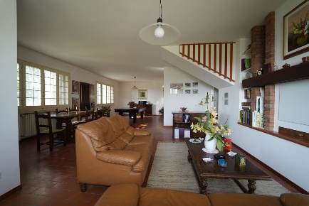 Foto Villa unifamiliare in Via delle Cave, Poggio Torriana di 415 m²