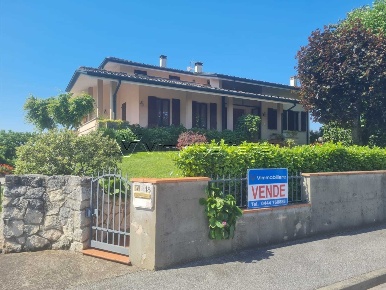 Foto Villa unifamiliare in Via Palladio 18, Pojana Maggiore di 330 m²