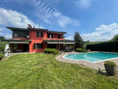 Foto Villa unifamiliare in Cortina d'Alseno, Alseno di 800 m² con 15 locali