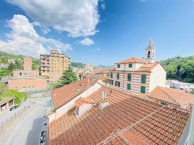 Foto Appartamento in Via Martiri della Libertà 6, Campomorone di 93 m²