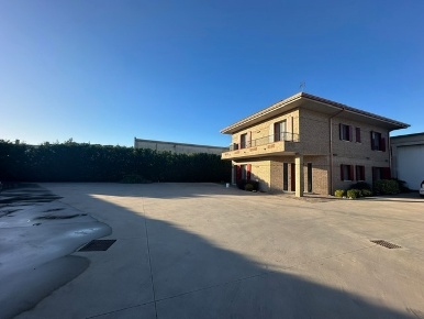 Foto Villa singola in Via dell'artigianato, Villadose di 250 m² in vendita