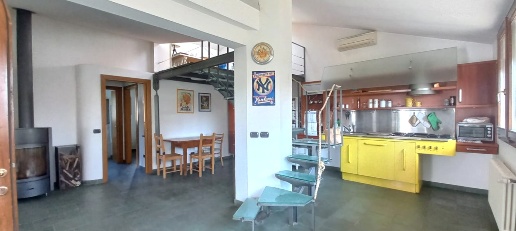 Foto Villa bifamiliare a Castel Guelfo di Bologna di 190 m² con 5 locali