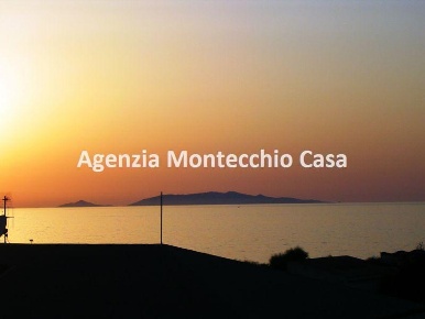 Foto Appartamento in Via Molise, Castelsardo di 72 m² con 4 locali