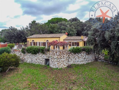Foto Villa unifamiliare a Capoliveri di 134 m² con 6 locali in vendita