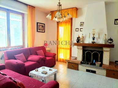 Foto Appartamento a Rapolano Terme di 108 m² con 6 locali in vendita
