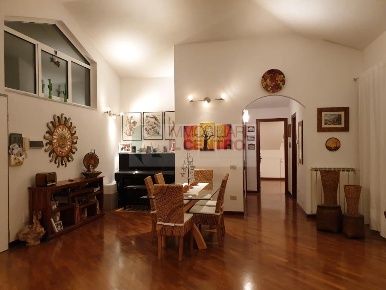 Foto Appartamento a Fosdinovo di 120 m² con 4 locali in vendita