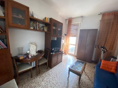 Foto Appartamento in Via Gallarate, Gazzada Schianno di 80 m² con 3 locali
