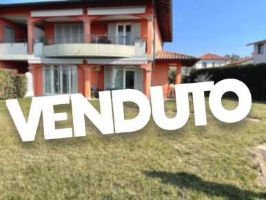 Foto Appartamento in Via Carducci, Mornago di 95 m² con 3 locali in vendita