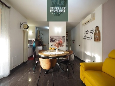 Foto Appartamento a Follo di 100 m² con 4 locali in vendita