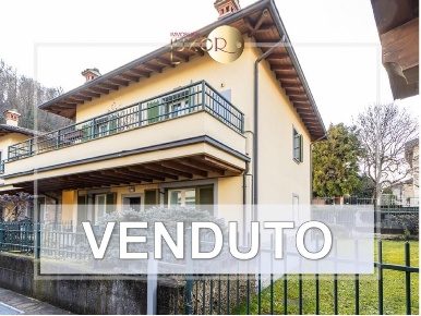 Foto Appartamento in Via Lombardia, La Valletta Brianza in vendita