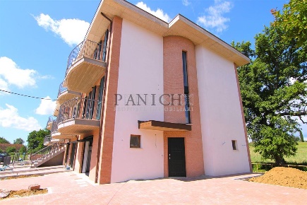 Foto Villa a schiera in Via A.C.Tolomei, Asciano di 150 m² con 6 locali