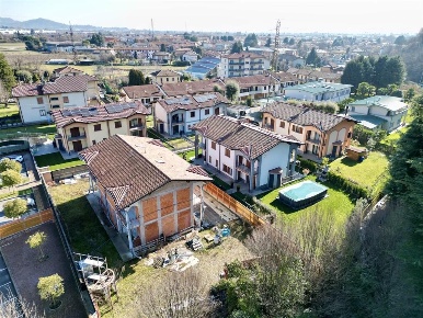 Foto Villa bifamiliare in Via Largo Speranza, Mapello di 225 m² in vendita