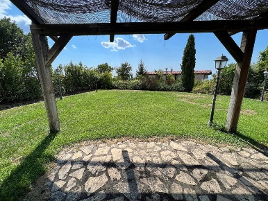 Foto Villa bifamiliare in Via Poggio Valentine, Scansano di 225 m²