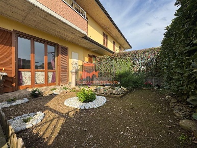 Foto Appartamento in VIA PARTIGIANI, Palosco in vendita