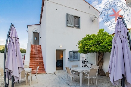 Foto Appartamento in Via Capo ai pini, Capoliveri di 100 m² con 5 locali