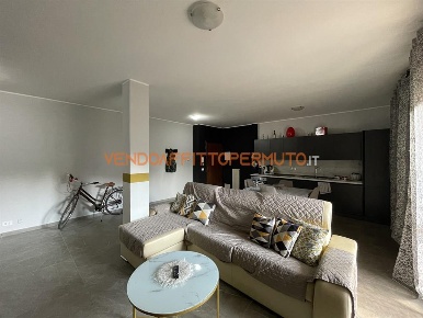 Foto Appartamento in VIA G.GALIELI, Ciserano di 139 m² con 3 locali
