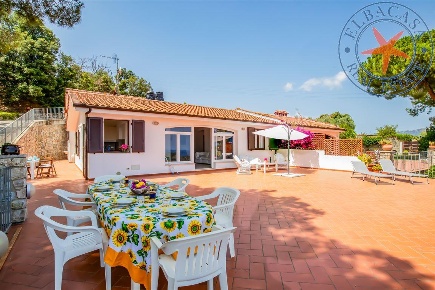 Foto Villa bifamiliare in loc. castagni, Capoliveri di 150 m² con 9 locali