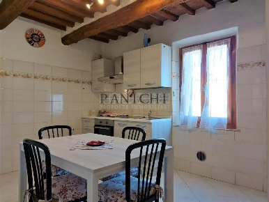 Foto Appartamento a Asciano di 91 m² con 5 locali in vendita