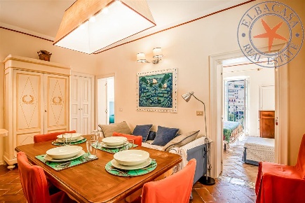 Foto Appartamento in via cavour, Capoliveri di 59 m² con 3 locali