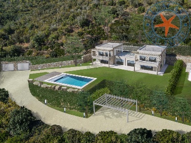 Foto Villa unifamiliare a Capoliveri di 750 m² con 7 locali in vendita
