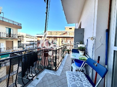 Foto Appartamento a Borghetto Santo Spirito di 70 m² con 3 locali