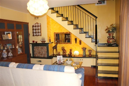 Foto Appartamento a Montelabbate di 178 m² con 7 locali in vendita