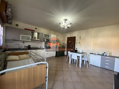 Foto Appartamento in VIA FALCONE, Calcinate di 57 m² in vendita
