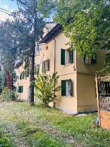 Foto Villa singola a Ravarino di 755 m² con 18 locali in vendita