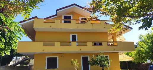 Foto Villa unifamiliare in Contrada Colle Marcone 103, Bucchianico