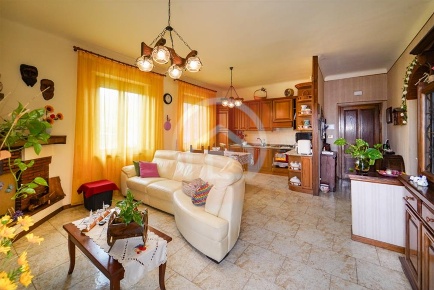 Foto Appartamento in via Nazionale 183, Coreglia Antelminelli di 70 m²