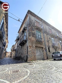 Foto Appartamento a Cinquefrondi di 117 m² in vendita