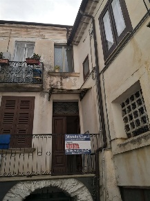 Foto Appartamento in Corso Umberto vico V 4, Rogliano di 80 m² con 4 locali