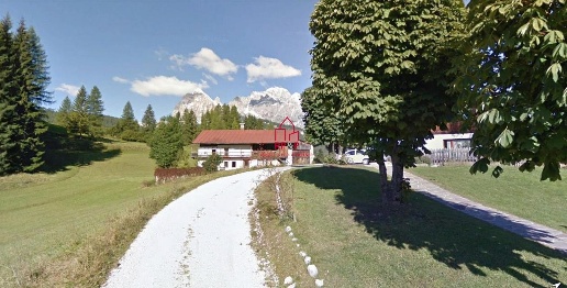 Foto Appartamento a Cortina d'Ampezzo di 122 m² con 4 locali in vendita