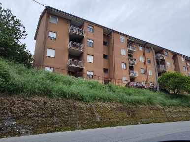 Foto Appartamento a Rogliano di 105 m² con 5 locali in vendita