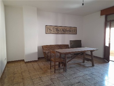 Foto Appartamento in -, Ghilarza di 100 m² con 6 locali in vendita