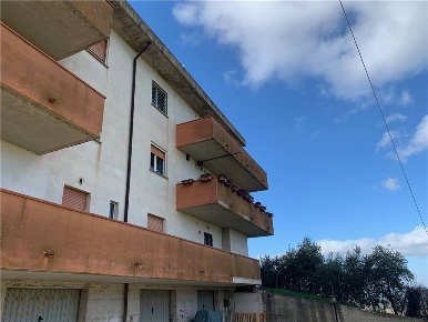 Foto Appartamento in Via Roma, Gualdo Cattaneo di 85 m² con 1 locali