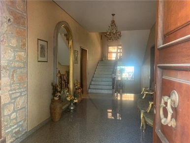 Foto Villa singola in Via Belvedere 12, Gualdo Cattaneo di 730 m²