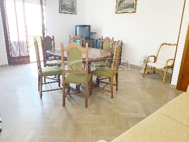 Foto Appartamento a Terre Roveresche di 90 m² con 5 locali in vendita