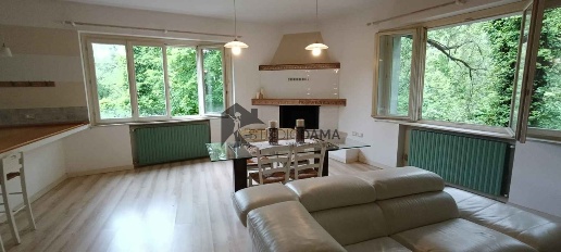 Foto Appartamento in Frua, Roè Volciano di 225 m² con 4 locali in vendita