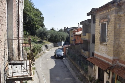 Foto Villa a schiera a Castelforte di 110 m² con 5 locali in vendita