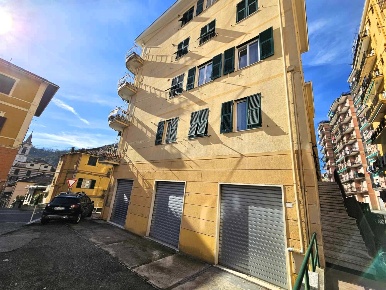 Foto Appartamento in Via Viola Pallavicino Spinola, Campomorone di 74 m²
