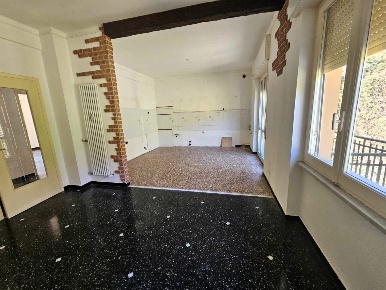 Foto Appartamento in Via Isoverde 21, Campomorone di 96 m² con 5 locali