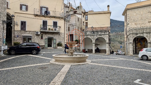 Foto Appartamento in Vico Primo Pastanella 10, Lenola di 72 m² con 4 locali