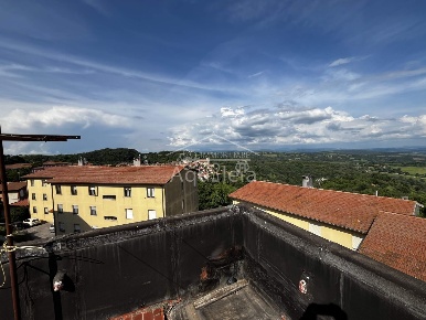 Foto Appartamento in Via 20 Settembre 35, Scansano di 94 m² con 4 locali