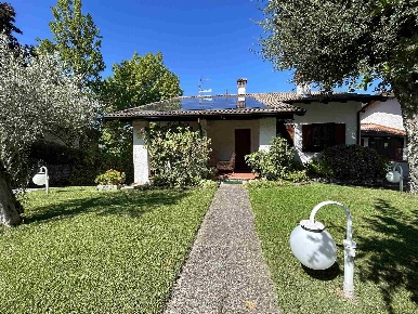Foto Villa unifamiliare in VICOLO BELLINI 14, Rivergaro di 200 m²