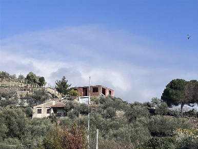 Foto Villa unifamiliare a Vallecrosia di 200 m² con 8 locali in vendita